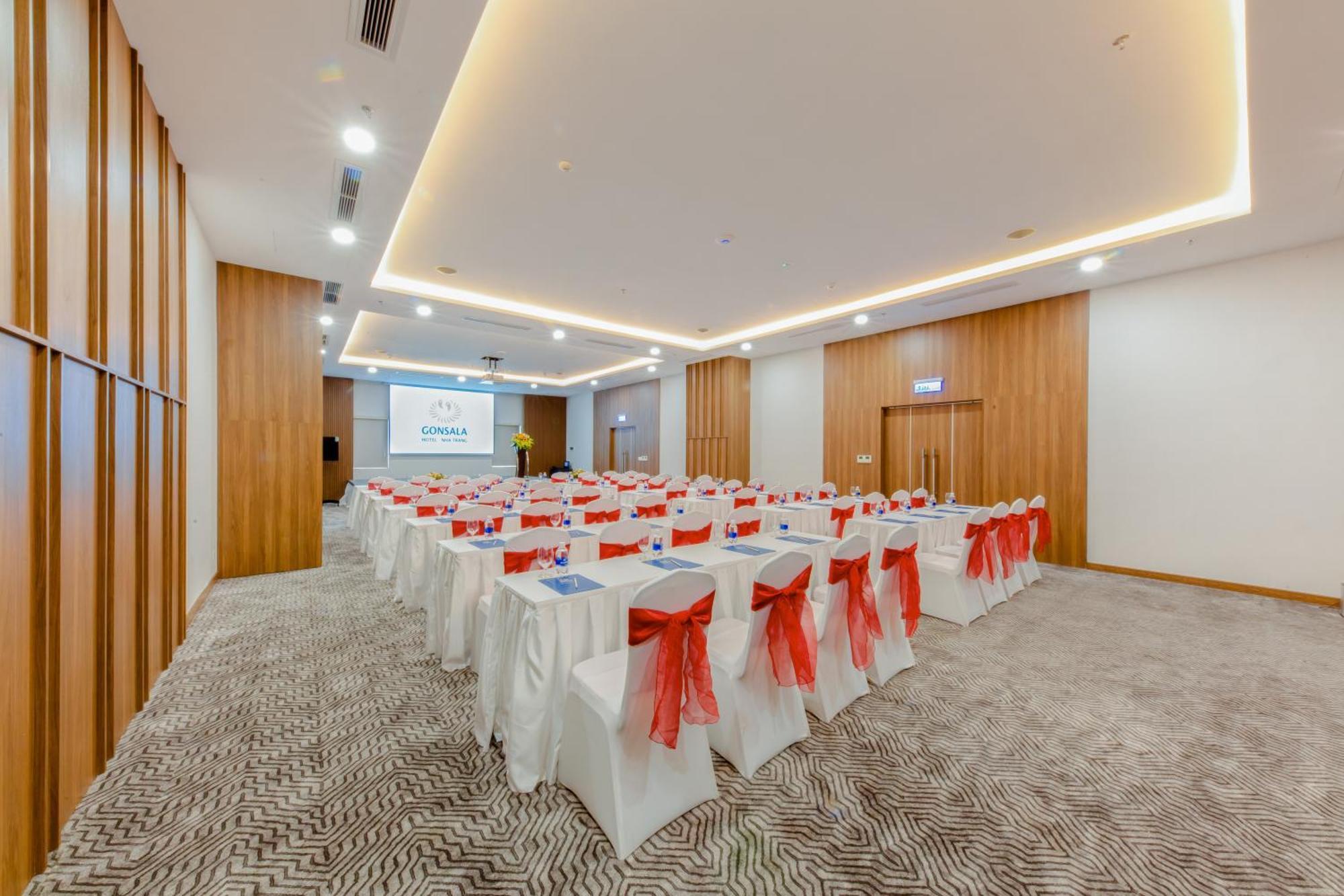 Gonsala Hotel נה טראנג מראה חיצוני תמונה