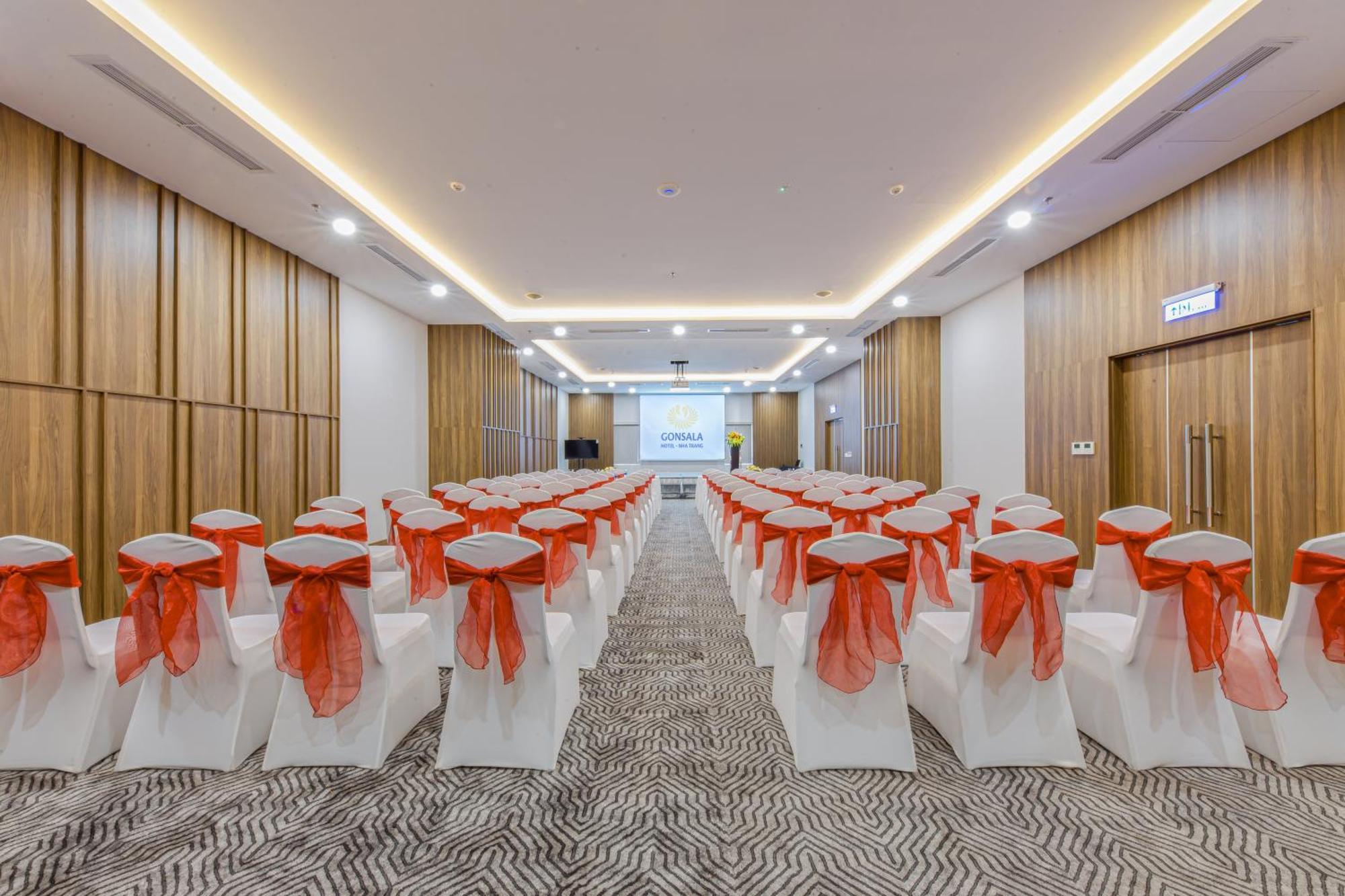 Gonsala Hotel נה טראנג מראה חיצוני תמונה